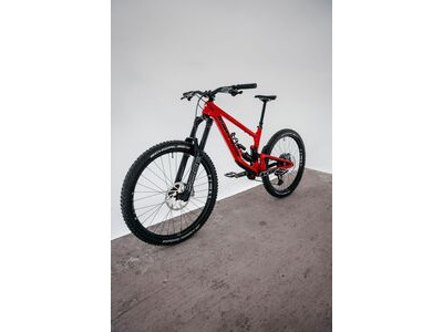 Nukeproof Giga Carbon Pro click to zoom image
